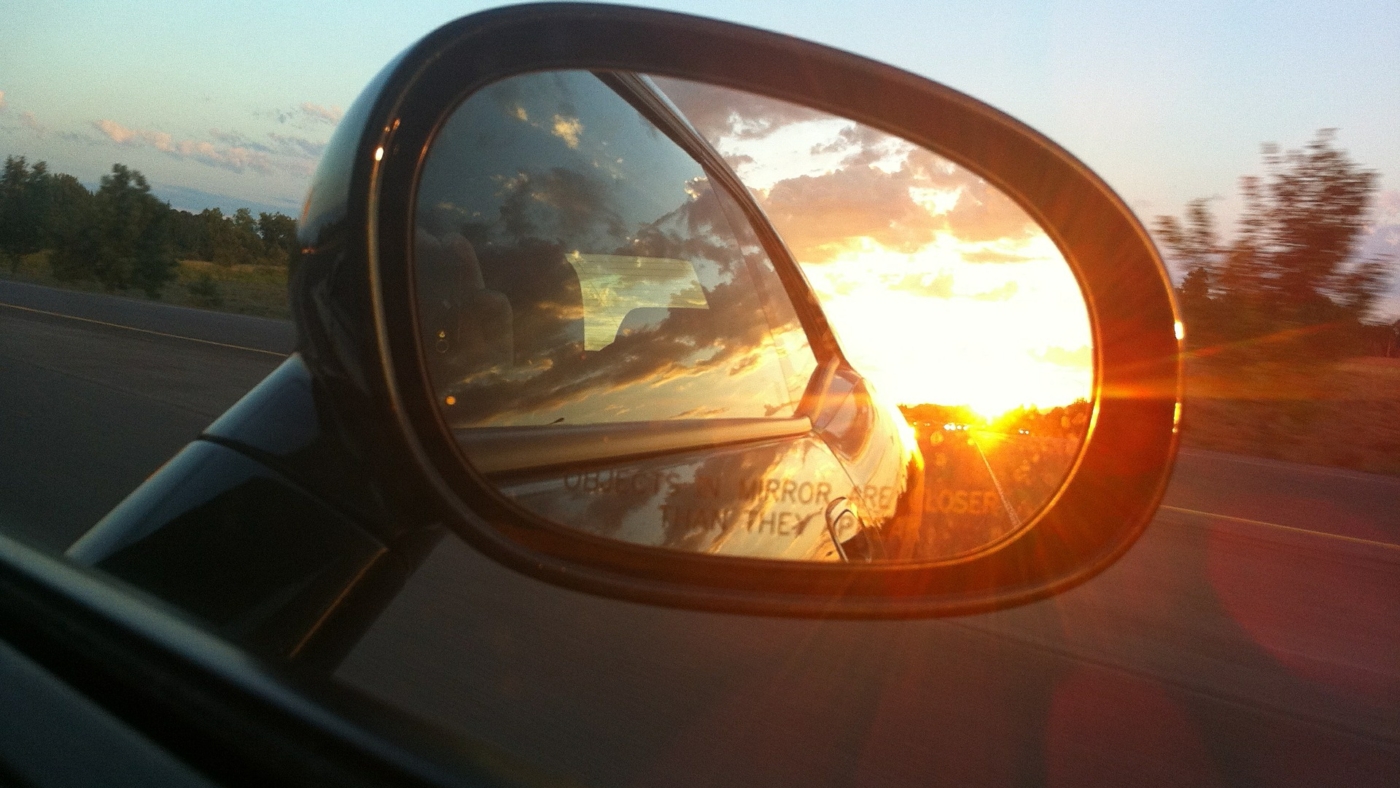 rear-view-mirror-363951_1920