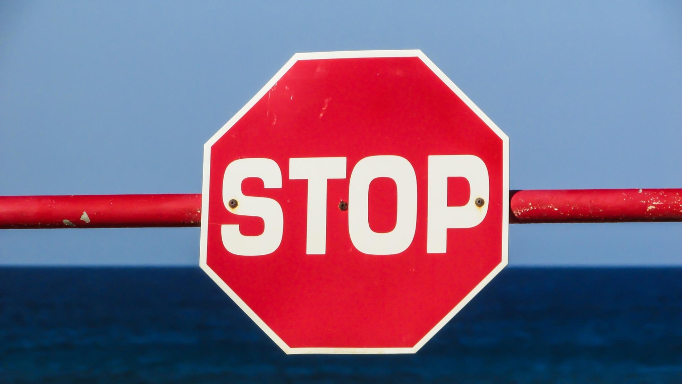 stop-g19dcaac01_1920