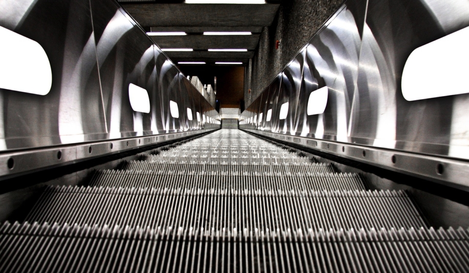 escalator-285648_1280